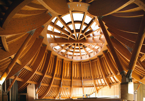 La struttura di Villoresi est è in legno lamellare, proveniente da boschi eco-sostenibili