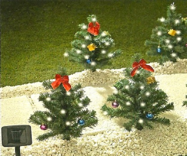 Stella Cometa Per Albero Di Natale.Addobbi Natalizi Solari Albero Di Natale E Babbo Natale Fotovoltaici Esempi E Prezzi
