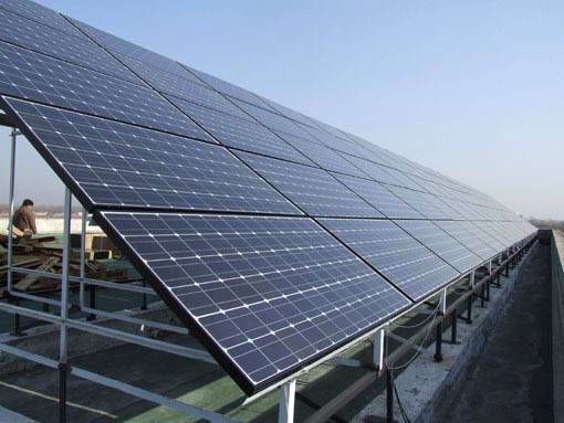 Pannelli fotovoltaici installati a terra