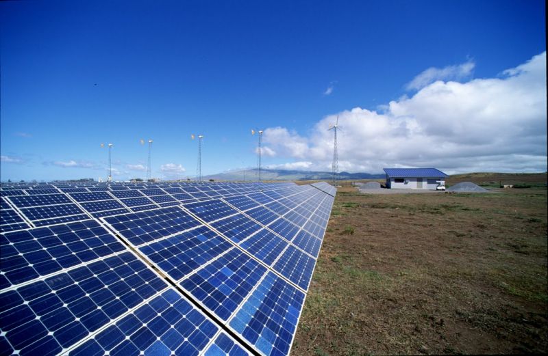 Grande impianto fotovoltaico in zona non abitata