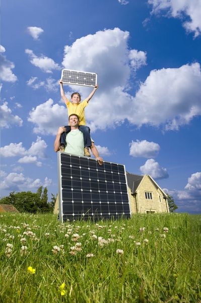 Il cubo fotovoltaico e-QBO è in grado di produrre l'energia elettrica sufficiente a soddisfare il fabbisogno energetico di tre famiglie