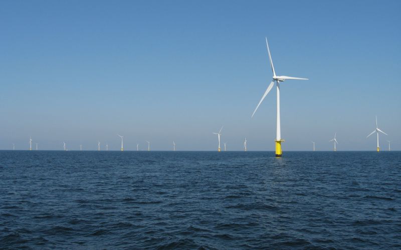 Impianto eolico offshore