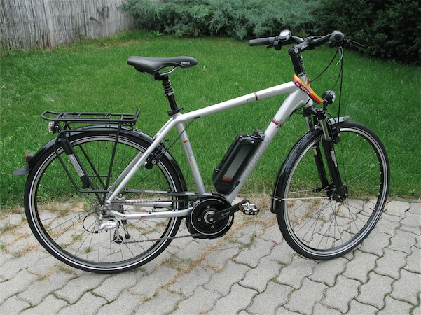Le biciclette a pedalata assistita supportano l'azione propulsiva umana con un motore elettrico