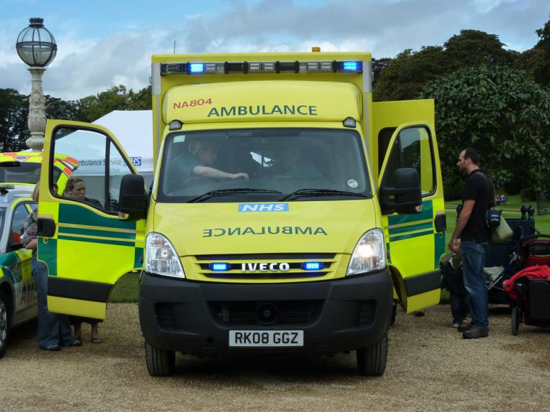 Le ambulanze inglesi della South Central Ambulance Service NHS Foundation Trust sono state già dotate di pannelli fotovoltaici