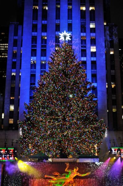 Immagini Natale A New York.Natale A New York L Albero Del Rockefeller Center Si Illumina Con I Pannelli Solari
