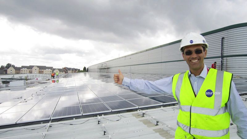 (tetti dei supermercati coop con fotovoltaico )