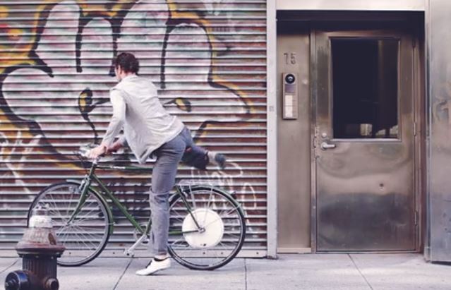 FlyKly permette di trasformare la propria bici in bici elettrica