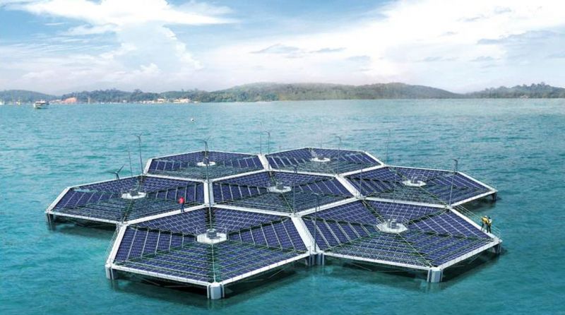Le Solar Island in funzione sul lago