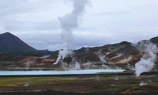 La Carbon Rcycling International sta lavorando per convertire direttamente l'energia geotermica e la sua CO2 in metano riciclabile