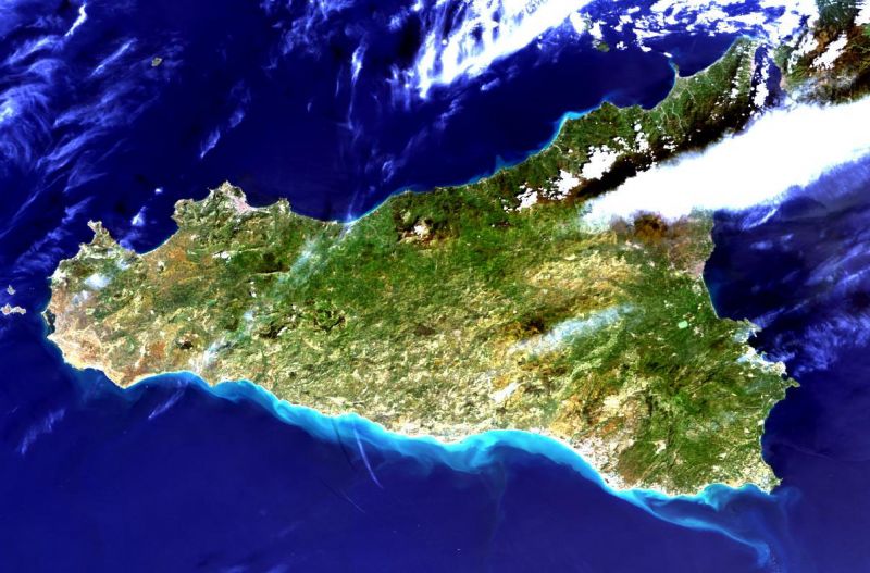 In Sicilia crescono gli edifici che si auto-producono l'energia elettrica