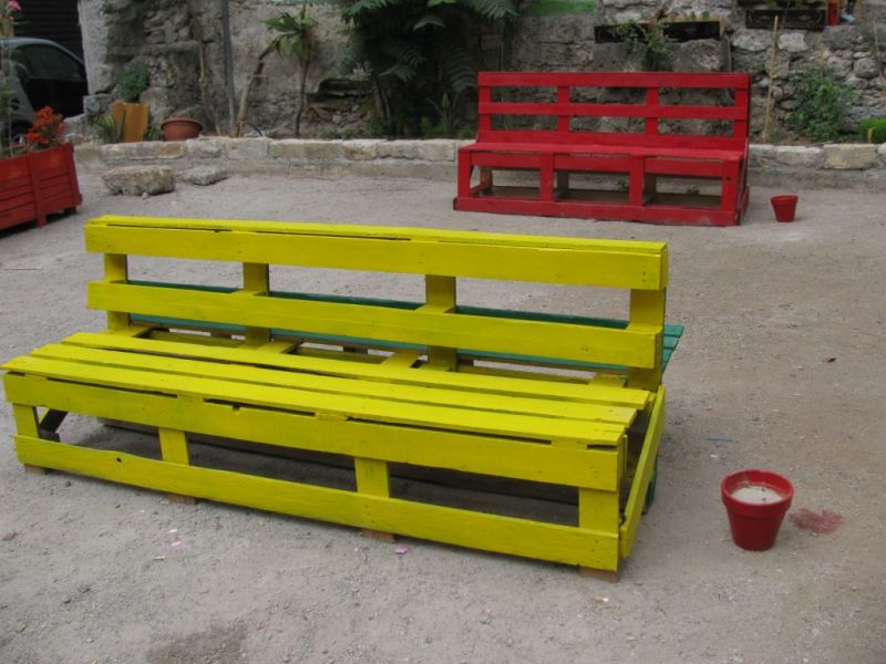 panchine realizzate con pallet