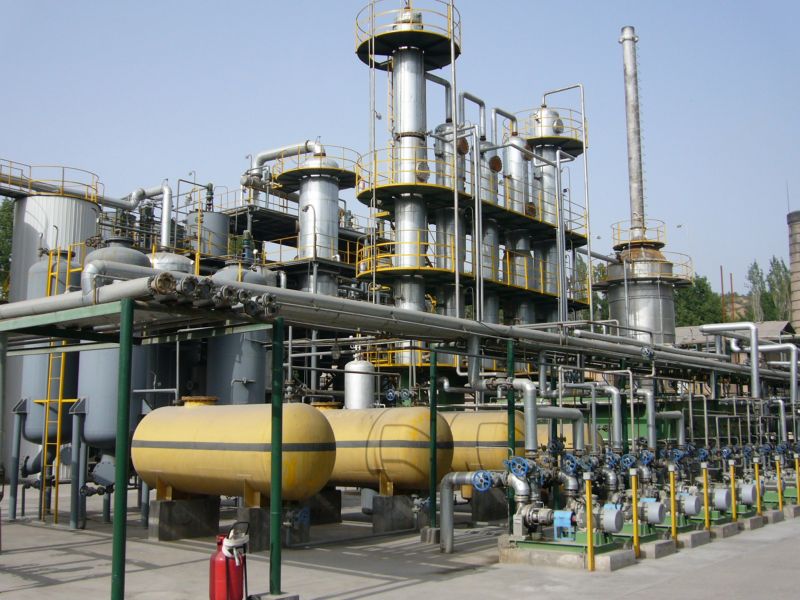 Un impianto per la produzione di biodiesel a Tongchuan City, in Cina