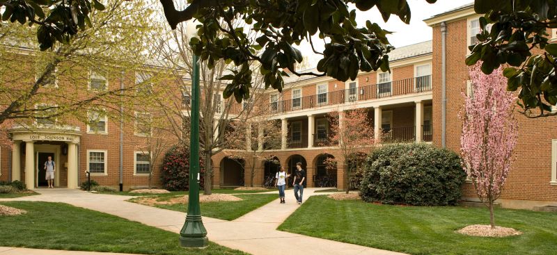 La Wake Forest University fu fondata a Winston-Salem, nel North Carolina, nel 1834)