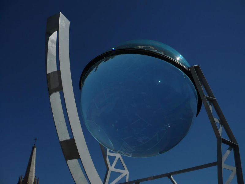 Altra inquadratura della sfera di vetro