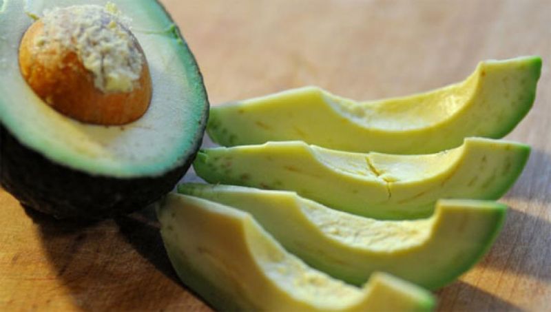 L'avocado &egrave; ricco di olii estremamente nutrienti