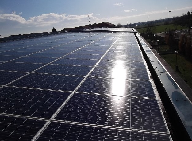 SEU sistemi efficienti di Utenza: fotovoltaico su tetto