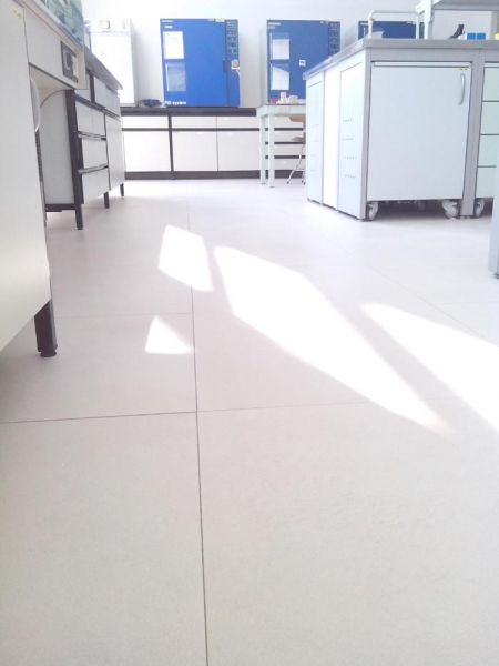 ACTIVE Clean Air & Antibacterial Ceramic_Applicazione negli Uffici Artest