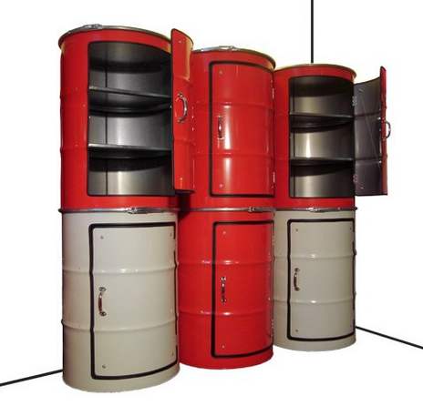 Upcycling dai barili di petrolio_Roberto Volte_Contenitori e armadietti
