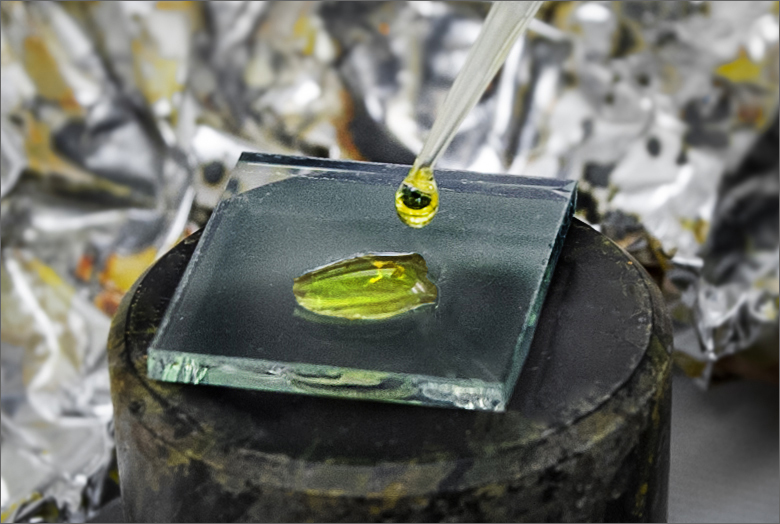 Esperimento per la produzione di pannelli solari alla perovskite