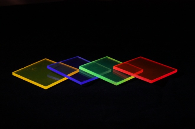 Concentratori Solari Luminescenti quando vengono illuminati