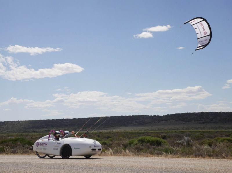 La Wind Explorer con il kite