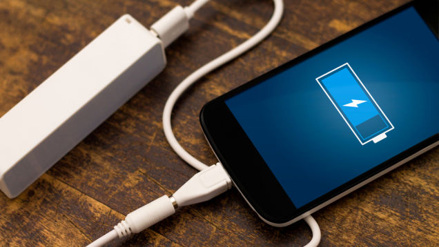 La nuova batteria al litio renderebbe più rapida anche la ricarica degli smartphone