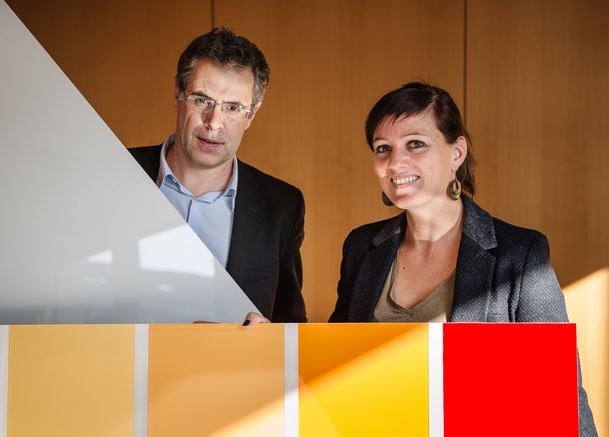 Pannelli solari colorati realizzati dallo CSEM, in Svizzera