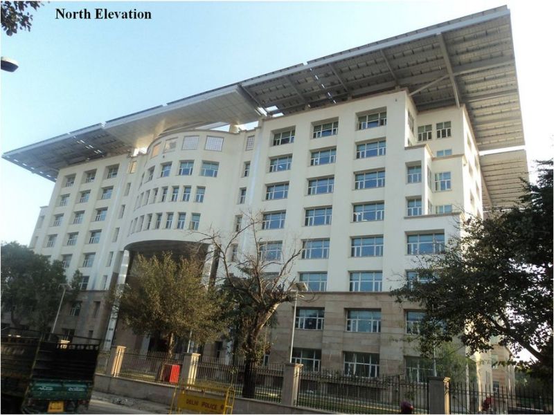 Facciata nord dell'Indira Paryvaran Bhawan