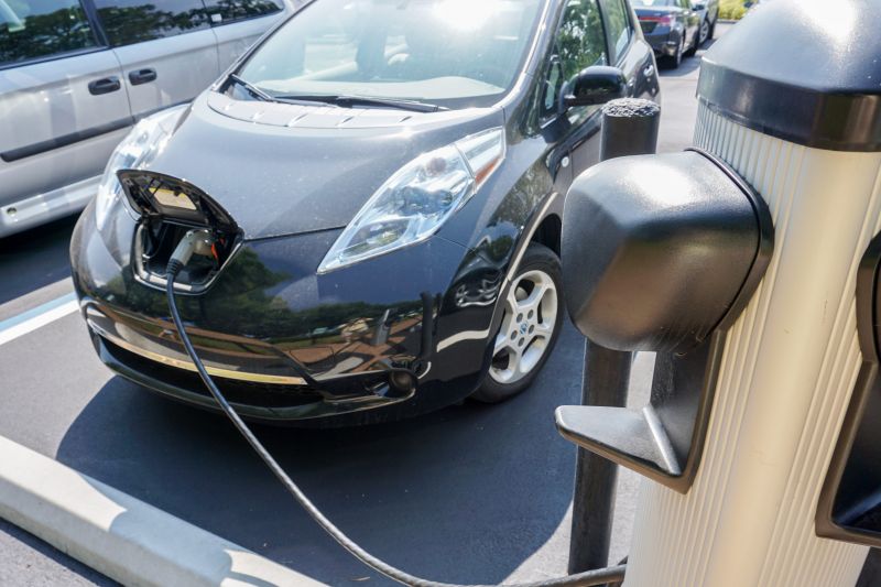 L'auto elettrica è il messo di trasporto del prossimo futuro