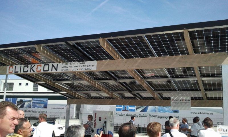 Esposizione dei pannelli fotovoltaici Bsolar double face Esposizione dei pannelli fotovoltaici Bsolar double face