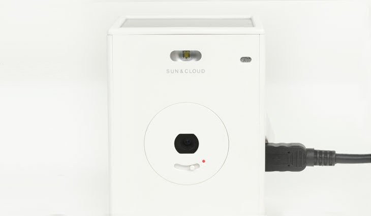 Porta USB grazie alla quale bastano 75 minuti per ricaricare il dispositivo