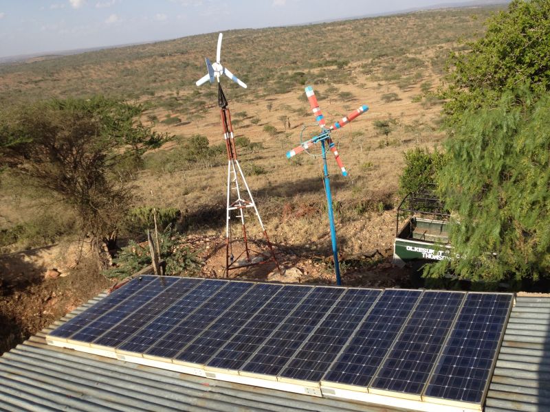 Pannelli fotovoltaici istallati in Africa